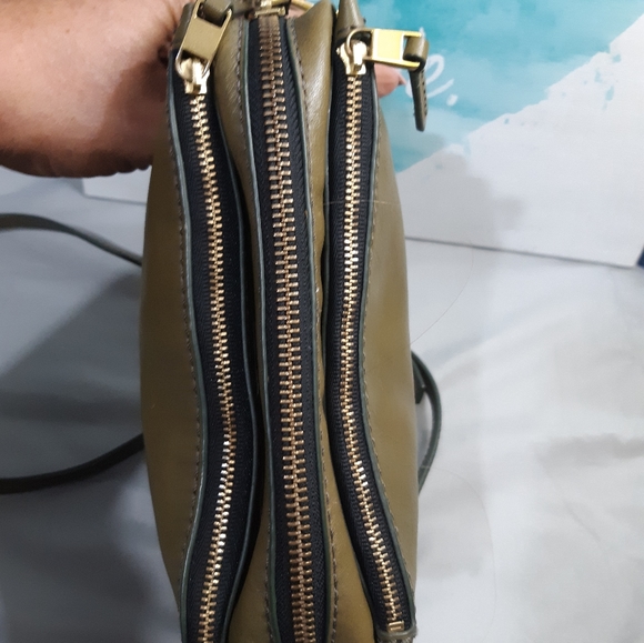 COPY - Fossil leather crossbody - Picture 9 of 16